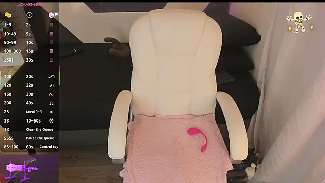 Snapshot of michelle_cutee_ chatting on 11-07-25, 08:31 michelle cutee online show from 11-07-25, 08:31