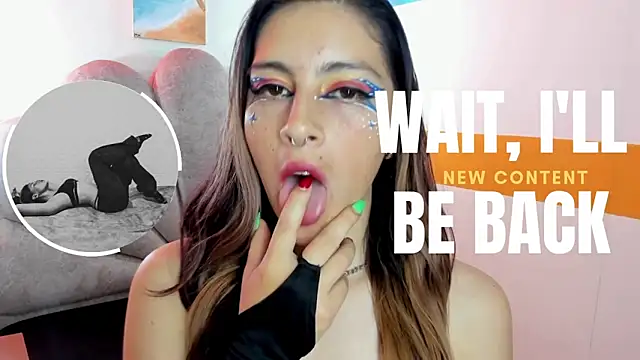 Snapshot of moon_winy chatting on 10-24-25, 11:06 moon winy online show from 10-24-25, 11:06