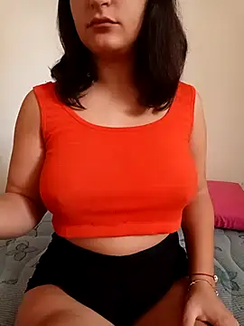 Snapshot of miamia21 chatting on 10-17-25, 12:08 miamia21 online show from 10-17-25, 12:08