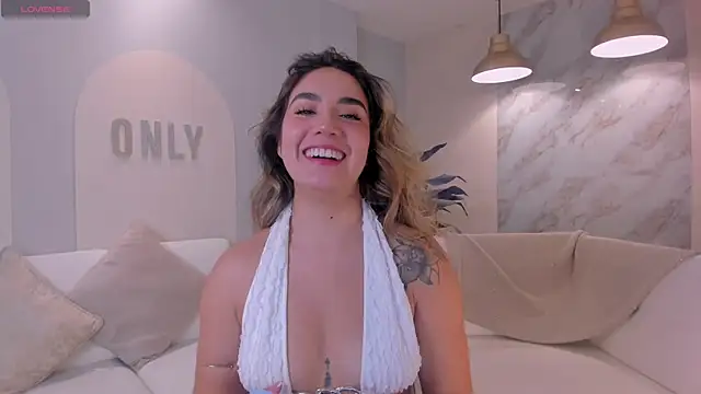 Snapshot of AnnieMonroe1 chatting on 11-19-25, 11:54 AnnieMonroe1 online show from 11-19-25, 11:54