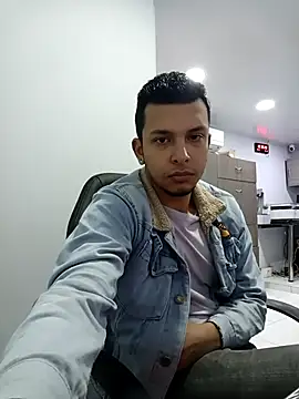 Snapshot of Master_Connor_BDSM chatting on 10-28-25, 03:14 Master Connor BDSM online show from 10-28-25, 03:14