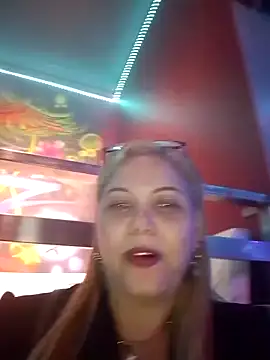 Snapshot of Lvna6969 chatting on 11-14-25, 10:51 Lvna6969 online show from 11-14-25, 10:51