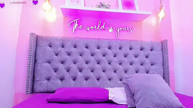 Sophiia 77 online show from 11-16-25, 10:26