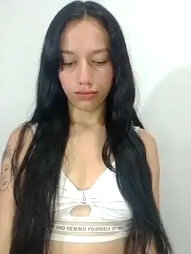 Snapshot of AdelaidaManson18 chatting on 12-02-25, 04:18 AdelaidaManson18 online show from 12-02-25, 04:18