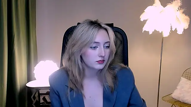 ScarlettScril online show from 11-20-25, 06:35