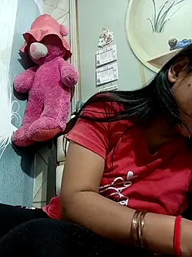 Vanshika1432 online show from 11-15-25, 02:46