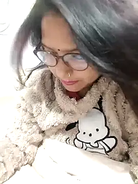 Vanshika1432 online show from 11-20-25, 07:57