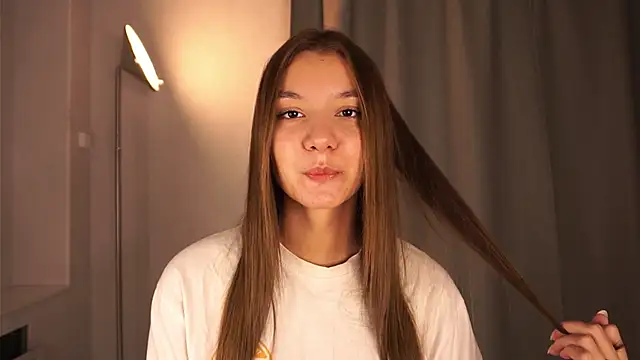 Snapshot of BrynnHolverson chatting on 10-20-25, 05:13 BrynnHolverson online show from 10-20-25, 05:13