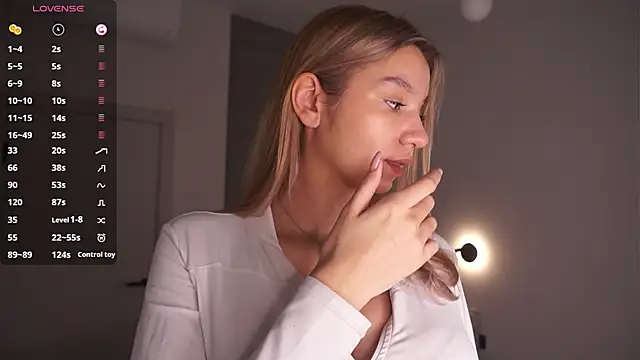 BrynnHolverson online show from 02-22-26, 07:12