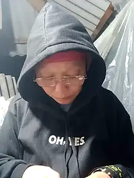 nui-show online show from 11-15-25, 01:40