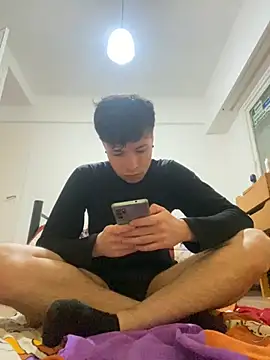 Gayunidos online show from 10-21-25, 01:39