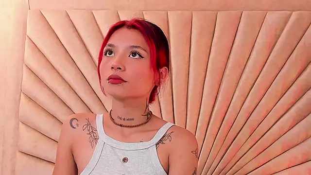 Snapshot of Emma_duff chatting on 10-27-25, 12:09 Emma duff online show from 10-27-25, 12:09