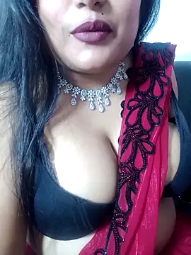 Snapshot of Cuty-Lina chatting on 11-25-25, 01:00 Cuty-Lina online show from 11-25-25, 01:00