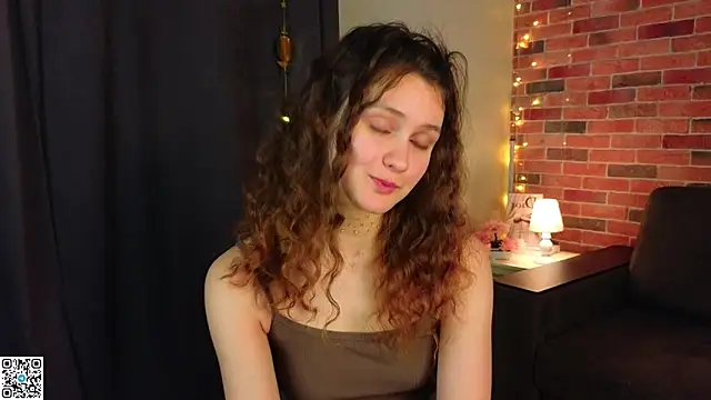 Snapshot of FoxFever chatting on 02-16-26, 05:14 FoxFever online show from 02-16-26, 05:14