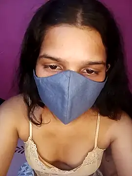 Snapshot of Lovely_Queennn chatting on 10-17-25, 08:22 Lovely Queennn online show from 10-17-25, 08:22