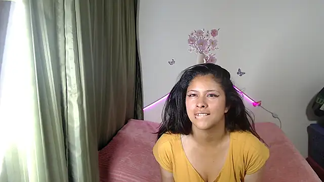 Snapshot of DANYXS chatting on 11-23-25, 02:00 DANYXS online show from 11-23-25, 02:00