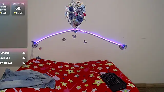 Snapshot of DANYXS chatting on 11-23-25, 02:28 DANYXS online show from 11-23-25, 02:28