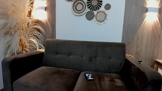 Snapshot of hoot_booys_ chatting on 11-27-25, 07:49 hoot booys online show from 11-27-25, 07:49