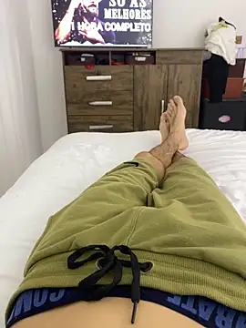 Snapshot of leozin01 chatting on 11-02-25, 09:50 leozin01 online show from 11-02-25, 09:50