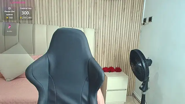 Snapshot of Aziz_daud chatting on 11-20-25, 12:05 Aziz daud online show from 11-20-25, 12:05