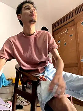 Snapshot of gsusss_feet chatting on 11-05-25, 06:41 gsusss feet online show from 11-05-25, 06:41