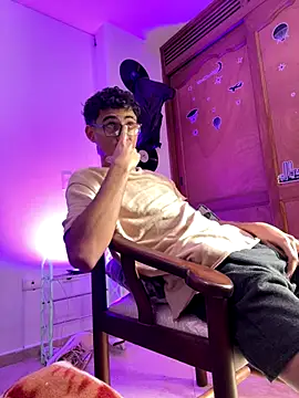 Snapshot of gsusss_feet chatting on 11-24-25, 05:34 gsusss feet online show from 11-24-25, 05:34