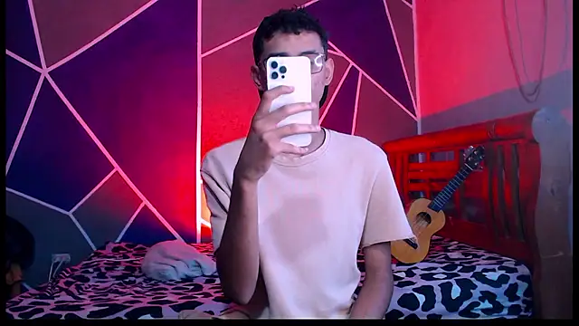 Snapshot of gsusss_feet chatting on 02-03-26, 04:45 gsusss feet online show from 02-03-26, 04:45