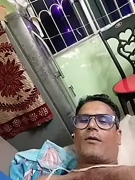 Snapshot of sanu3286 chatting on 10-17-25, 05:59 sanu3286 online show from 10-17-25, 05:59