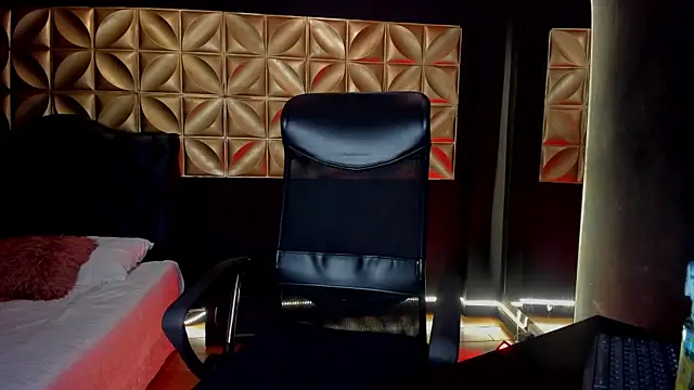 Snapshot of lovenatasha_ chatting on 10-30-25, 06:41 lovenatasha online show from 10-30-25, 06:41