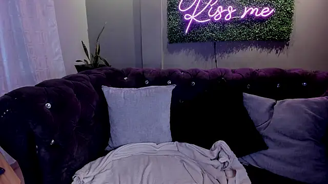 Snapshot of lovenatasha_ chatting on 12-03-25, 07:56 lovenatasha online show from 12-03-25, 07:56