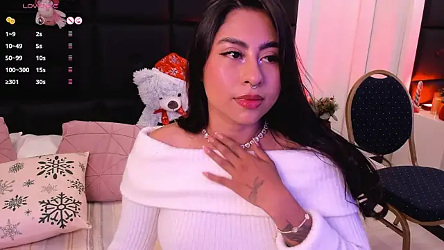 Snapshot of TamaraLeen chatting on 12-04-25, 10:18 TamaraLeen online show from 12-04-25, 10:18