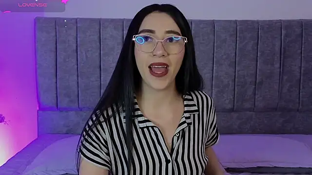 Snapshot of GabbieHill chatting on 11-03-25, 08:10 GabbieHill online show from 11-03-25, 08:10