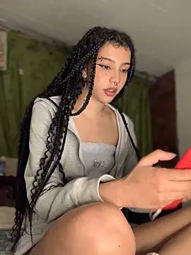 MiaaCute- online show from 11-13-25, 01:04