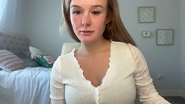 Amberjayxox0 online show from 10-29-25, 06:20