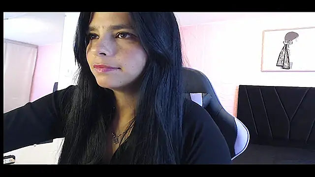 Snapshot of lissy160920 chatting on 10-18-25, 01:56 lissy160920 online show from 10-18-25, 01:56