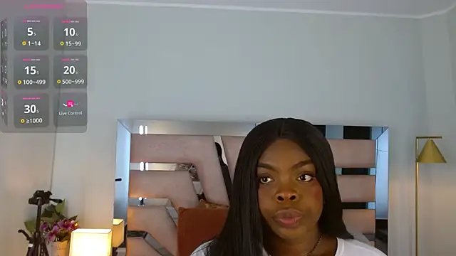 Snapshot of Maiacharris_ chatting on 11-28-25, 07:38 Maiacharris online show from 11-28-25, 07:38