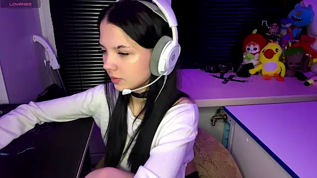 HanaMantanaDell online show from 10-21-25, 02:07