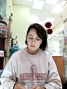 Luna 7777 online show from 10-25-25, 10:34