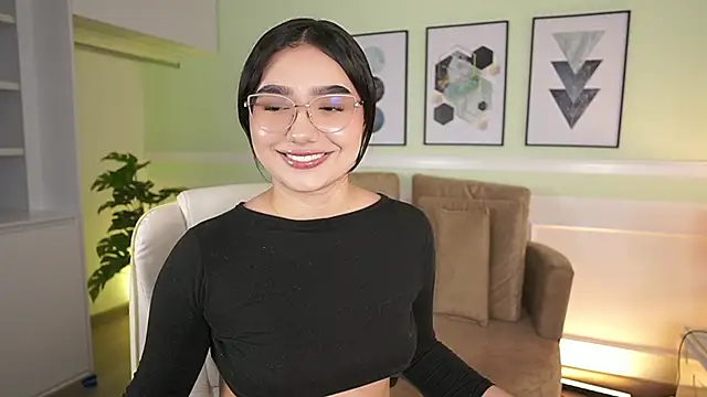 Snapshot of EmilyTurneer chatting on 11-21-25, 07:12 EmilyTurneer online show from 11-21-25, 07:12