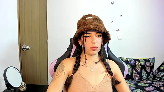 KYMBERLY0825 online show from 02-01-26, 09:57