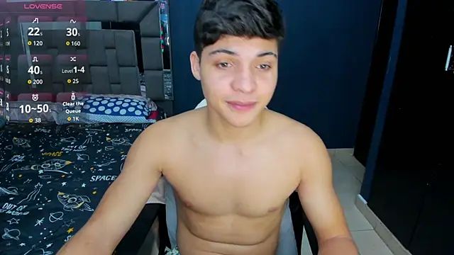 Snapshot of baby_david_03 chatting on 12-01-25, 11:54 baby david 03 online show from 12-01-25, 11:54