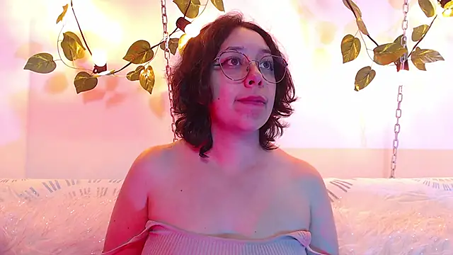 Milie yue online show from 10-22-25, 02:34