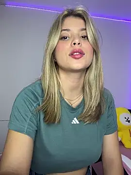 Snapshot of _Alicee_1 chatting on 11-14-25, 02:43 Alicee 1 online show from 11-14-25, 02:43