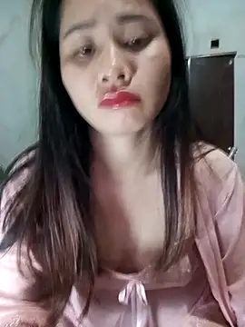 Snapshot of Chmdiemd chatting on 10-22-25, 08:41 Chmdiemd online show from 10-22-25, 08:41