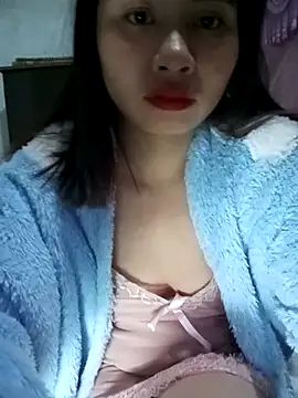 Snapshot of Chmdiemd chatting on 12-17-25, 07:31 Chmdiemd online show from 12-17-25, 07:31