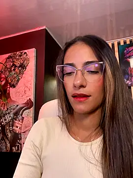 Snapshot of elegant__rouse chatting on 12-04-25, 07:44 elegant rouse online show from 12-04-25, 07:44