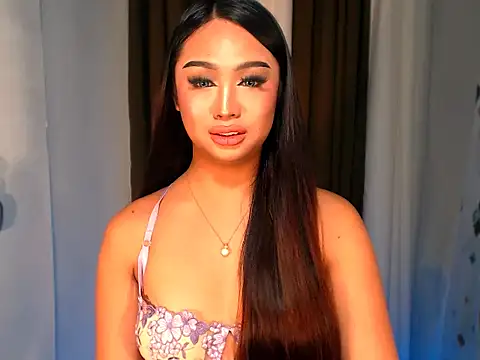 Snapshot of BigBrownCock_Candice chatting on 11-26-25, 07:04 BigBrownCock Candice online show from 11-26-25, 07:04