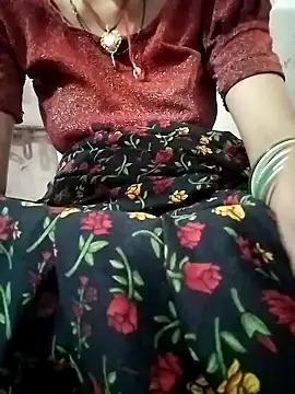 OliveGreen22 online show from 10-30-25, 09:11