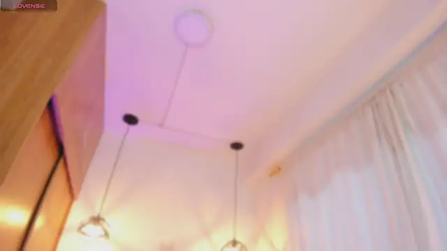 Snapshot of cassieestevens chatting on 10-23-25, 10:30 cassieestevens online show from 10-23-25, 10:30