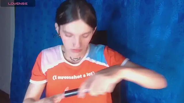 Snapshot of Scarlett_crastrawberry chatting on 10-30-25, 10:10 Scarlett crastrawberry online show from 10-30-25, 10:10